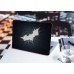 Наклейка на ноутбук - Batman white cracks logo Наклейка на ноутбук - Batman white cracks logo